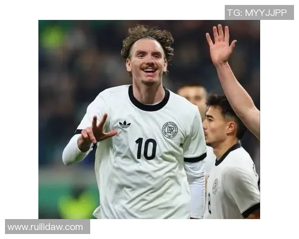 沃尔特马德背身巧射脚后跟破门 连续四场进球引发热议